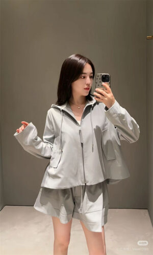 LOEWE 로에베 자캣 5060895