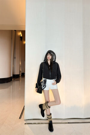 LOUIS VUITTON 루이비통 자캣 5071941