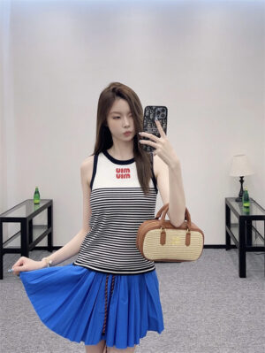 MIUMIU 미우미우 런닝 5070027