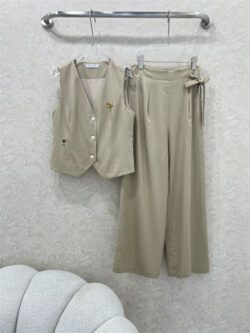 CHRISTIAN DIOR 크리스찬 디올 투피스 5070056