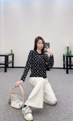 LOUIS VUITTON 루이비통 니트 5071843