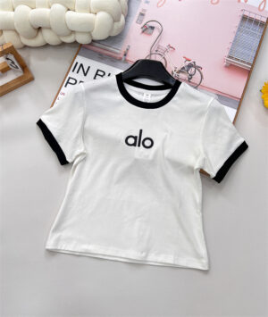 ALO 알로 반팔T 5071920
