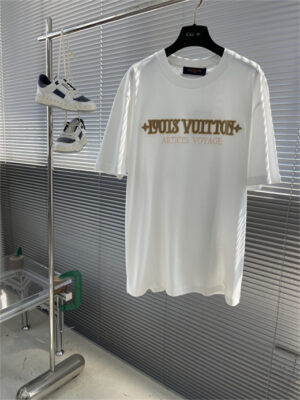 LouisVuitton 루이비통 반팔 50850