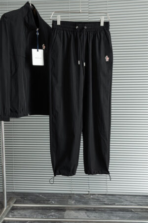 MONCLER 몽클레어 세트 51007018