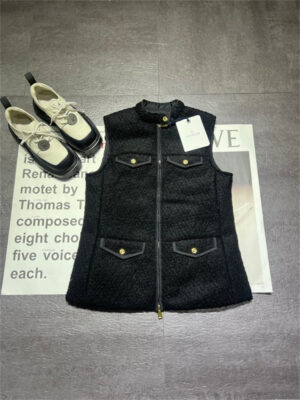 MONCLER 몽클레어 조끼 51024026