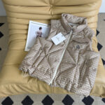 MONCLER 몽클레어 조끼 51029042