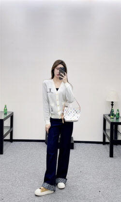 LOUIS VUITTON 루이비통 가디건 251114108