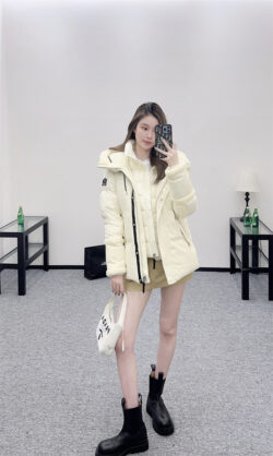 MONCLER 몽클레어 패딩 251114070