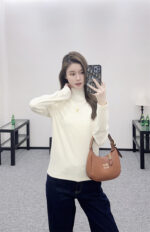 LOUIS VUITTON 루이비통 긴팔T 251114096