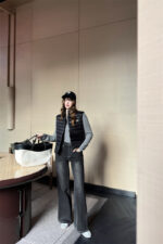 MONCLER 몽클레어 패딩조끼 51217010