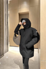 MONCLER 몽클레어 패딩 51217065