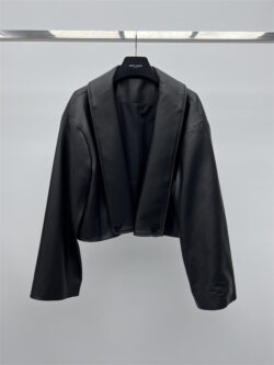 LOEWE 로에베 자캣 51208075