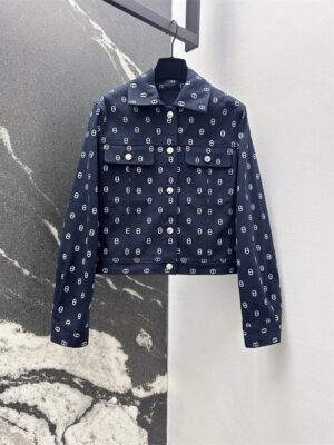 HERMES 에르메스 자캣 60128092