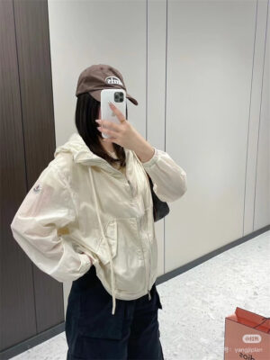 MONCLER 몽클레어 자캣 60320074