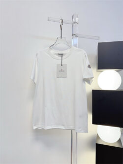 MONCLER 몽클레어 반팔T 60424080