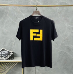 FENDI 펜디 반팔T 60527087