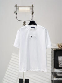 LOUIS VUITTON 루이비통 반팔T 60724062