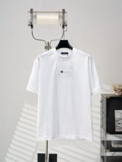 LOUIS VUITTON 루이비통 반팔T 60724062