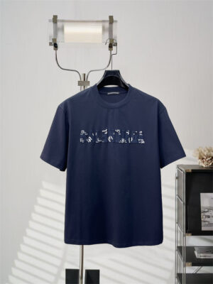 BALENCIAGA 발렌시아가 반팔T 60724097