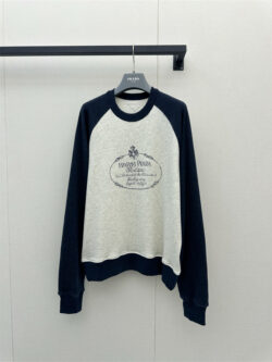 PRADA 프라다 긴팔T 60812100