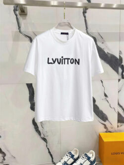 LOUIS VUITTON 루이비통 반팔T 60814101