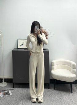 MIUMIU 미우미우 바지 60817067