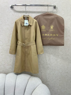 BURBERRY 버버리 코트 60819071