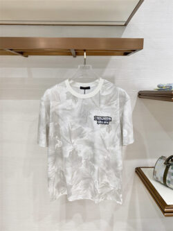 LOUIS VUITTON 루이비통 반팔T 60814094