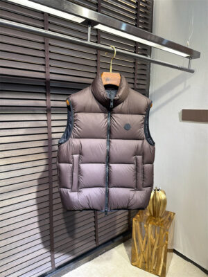 MONCLER 몽클레어 패딩조끼 60918029