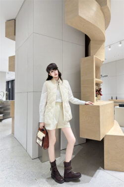 BURBERRY 버버리 패딩조끼 60928069