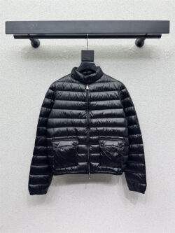 MONCLER 몽클레어 패딩 60928071