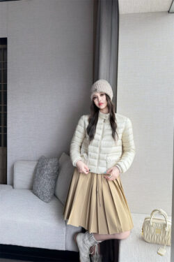 MONCLER 몽클레어 패딩 60928072