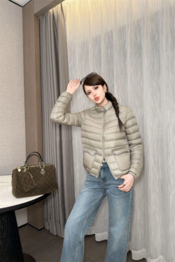 MONCLER 몽클레어 패딩 60928073