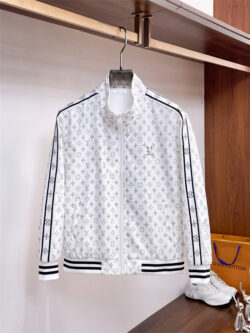 LOUIS VUITTON 루이비통 자캣 60904091