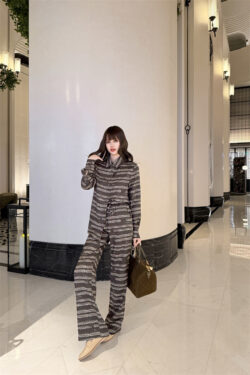 LOUIS VUITTON 루이비통 투피스 61023062