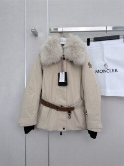 MONCLER 몽클레어 패딩 61028082