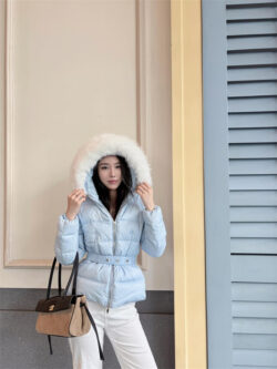 MONCLER 몽클레어 패딩 61023085