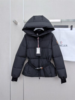 MONCLER 몽클레어 패딩 61026086
