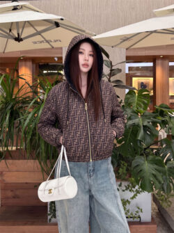 FENDI 펜디 자캣 61019093